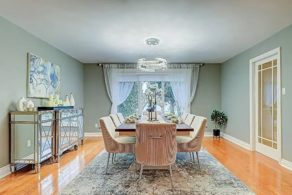 Luxury Villa In Scarborough Toronto