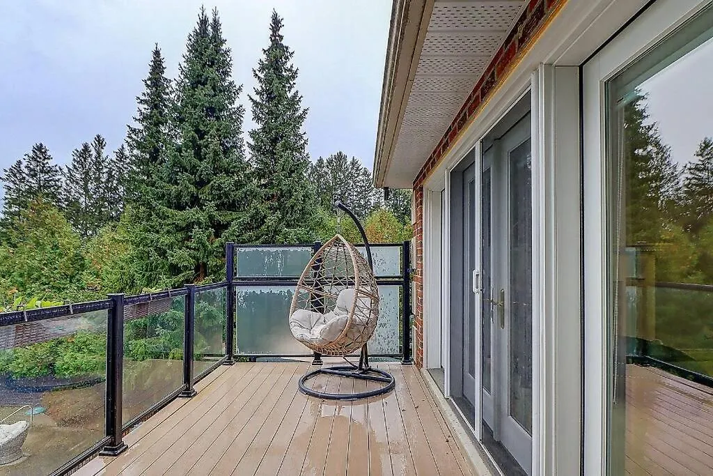 Luxury Villa In Scarborough Toronto