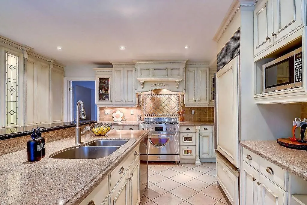 Luxury Villa In Scarborough Toronto Canada