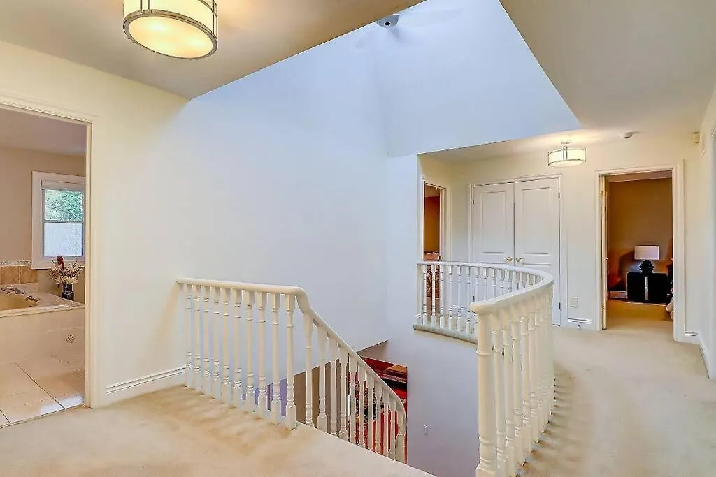 Luxury Villa In Scarborough Toronto Canada